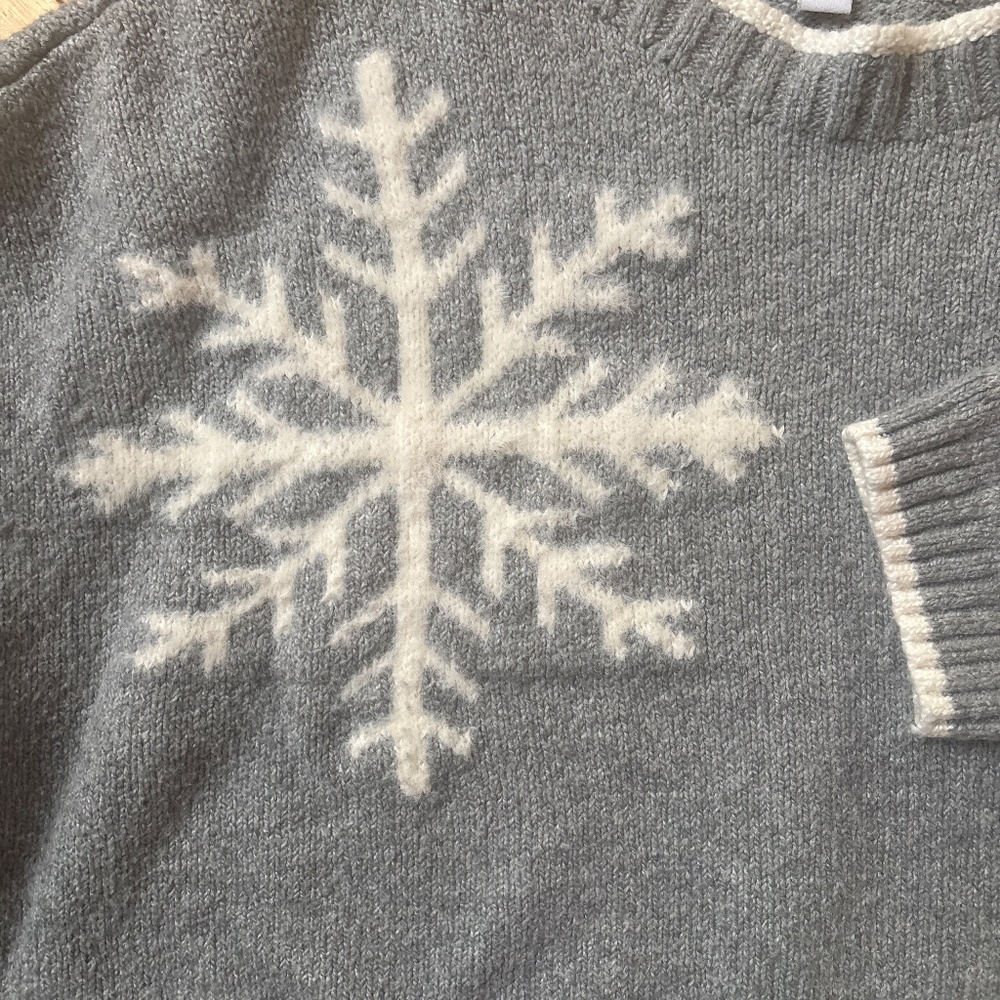 J. Jill Gray and White Snowflake Sweater - Picture 3 of 4